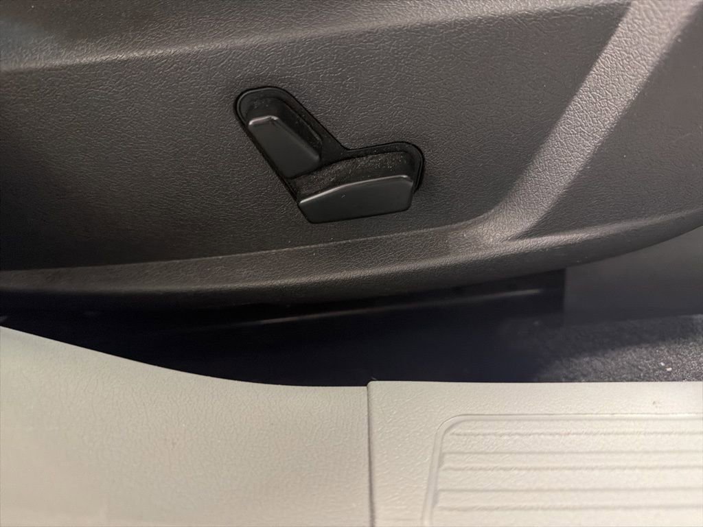 Used 2006 Dodge Charger SRT8 w/ SRT Option Group III RWD image 17