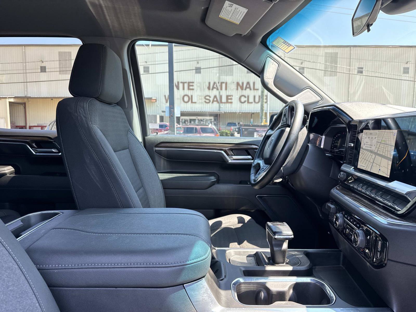 Used 2023 Chevrolet Silverado 1500 LT Trail Boss w/ Protection Package AWD/4WD image 10