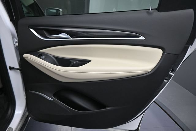 Used 2019 Buick Enclave Essence FWD image 24