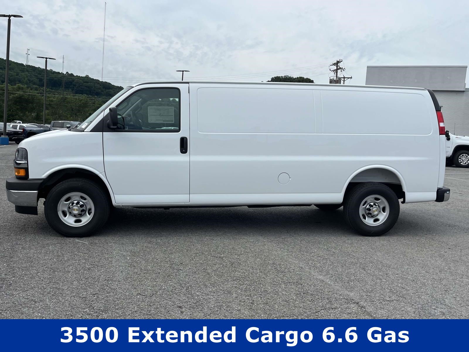 New 2026 Chevrolet Express 3500 Extended w/ Driver Convenience Package RWD image 15