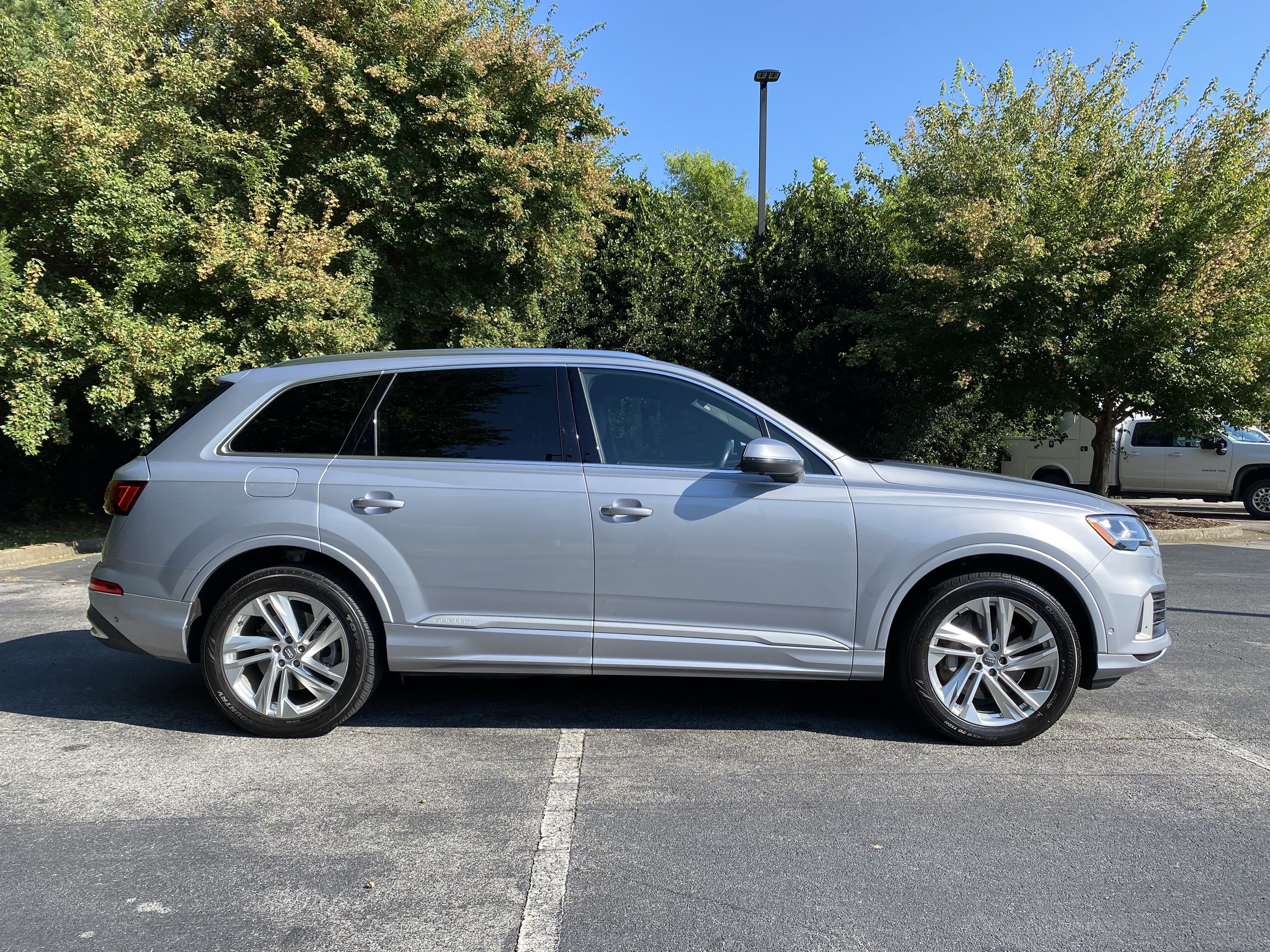 Used 2020 Audi Q7 2.0T Premium Plus w/ Premium Plus Package AWD/4WD image 10