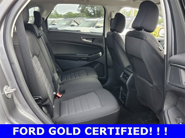 Used 2024 Ford Edge SE w/ Black Appearance Package image 12