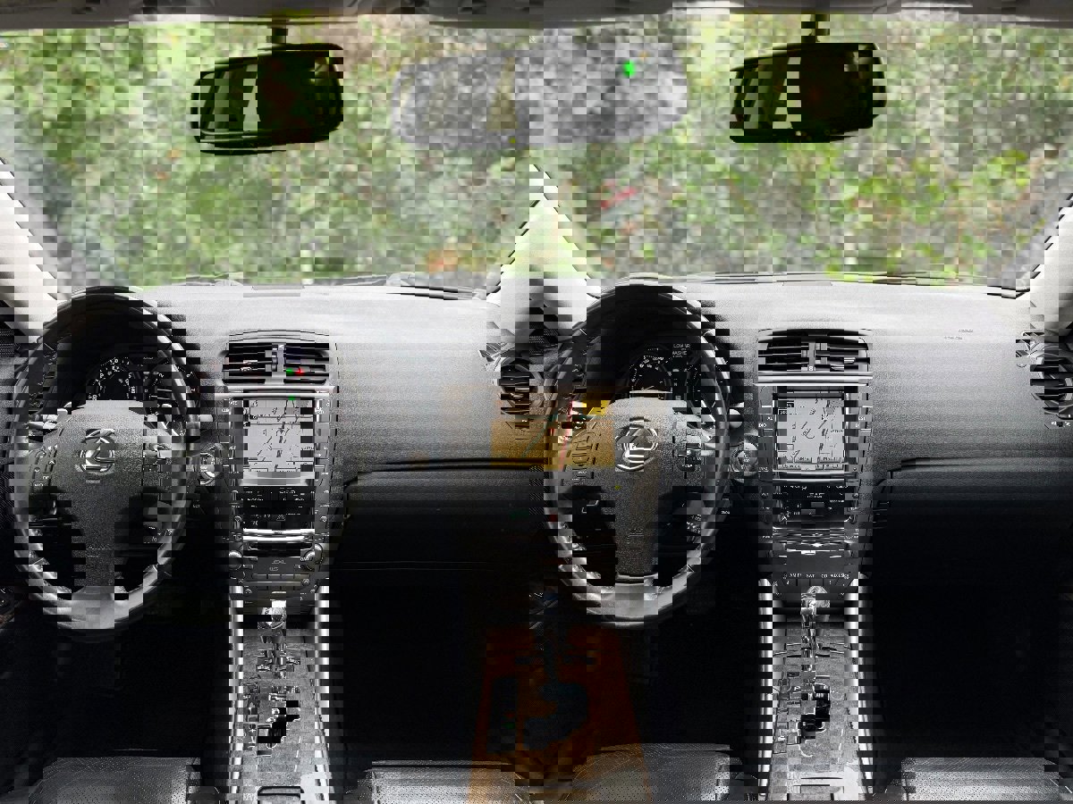 Used 2010 Lexus IS 250 image 16