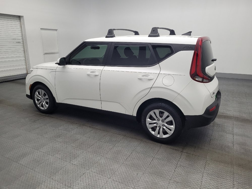 Used 2021 Kia Soul LX image 3