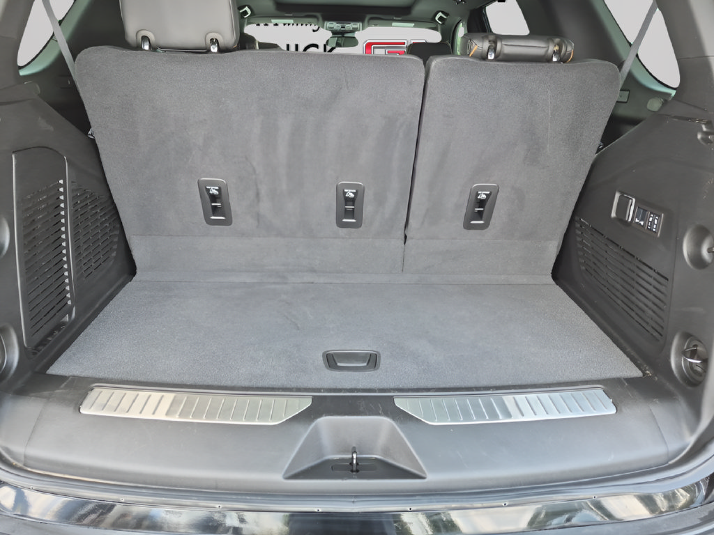 Used 2024 GMC Yukon AT4 w/ AT4 Premium Plus Package AWD/4WD image 39