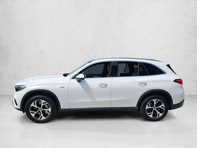 Used 2025 Mercedes-Benz GLC 350e 4MATIC image 9