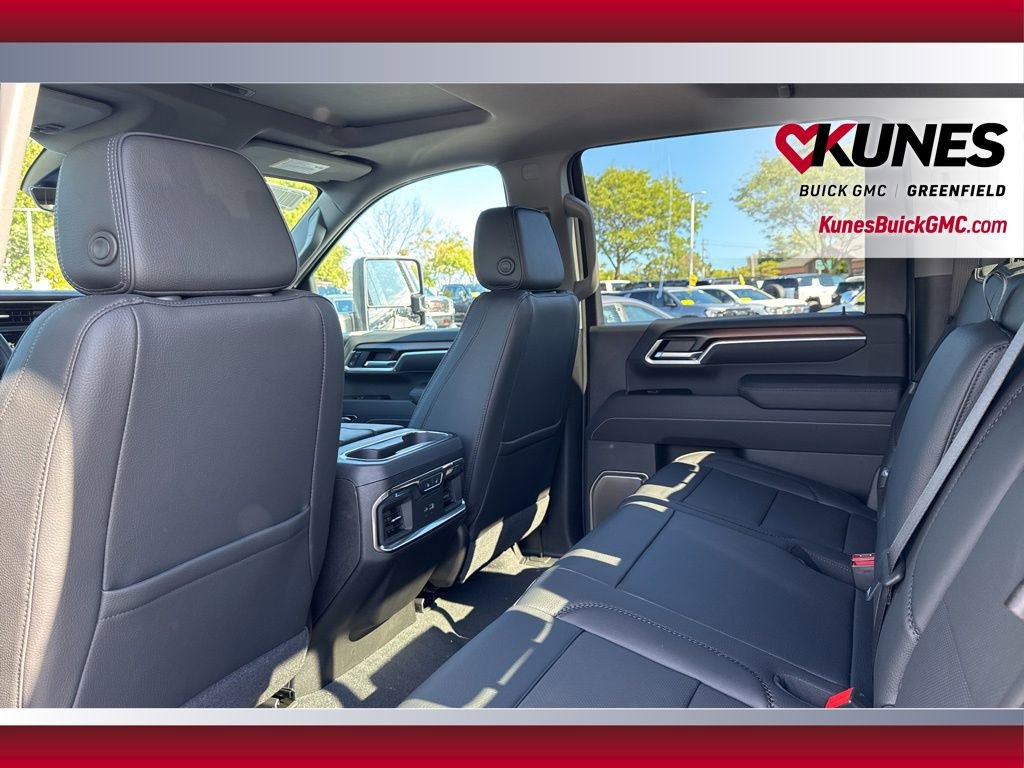 New 2026 GMC Sierra 3500 Denali w/ Denali Reserve Package image 41