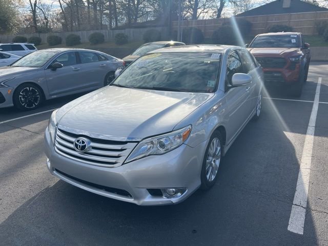 Used 2011 Toyota Avalon image 3