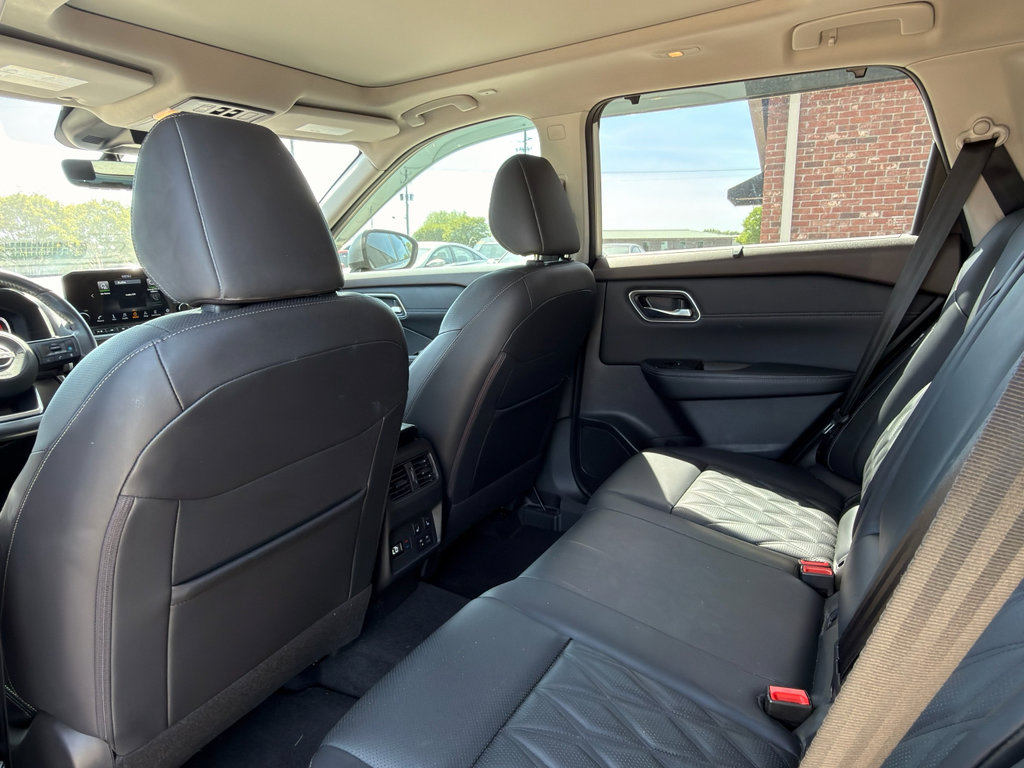 Certified 2023 Nissan Rogue Platinum w/ Platinum Premium Package image 18