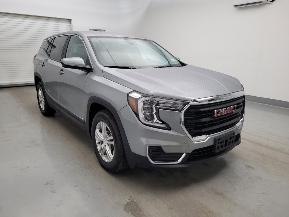 Used 2023 GMC Terrain SLE FWD image 13