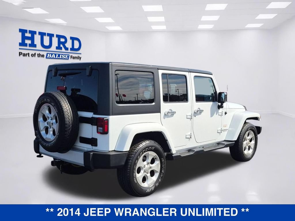 Used 2014 Jeep Wrangler Unlimited Sahara w/ Connectivity Group AWD/4WD image 3