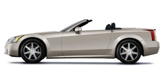 Used 2006 Cadillac XLR RWD image 1