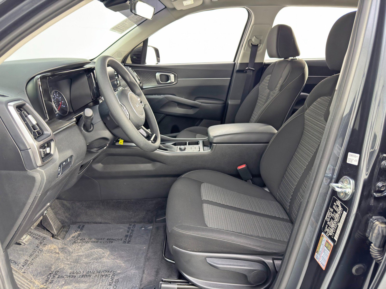Used 2022 Kia Sorento LX FWD image 15