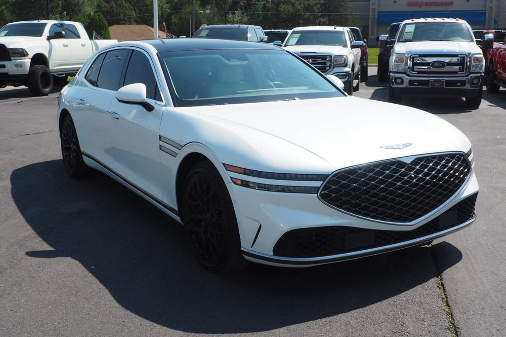 Used 2023 Genesis G90 3.5T AWD/4WD image 3