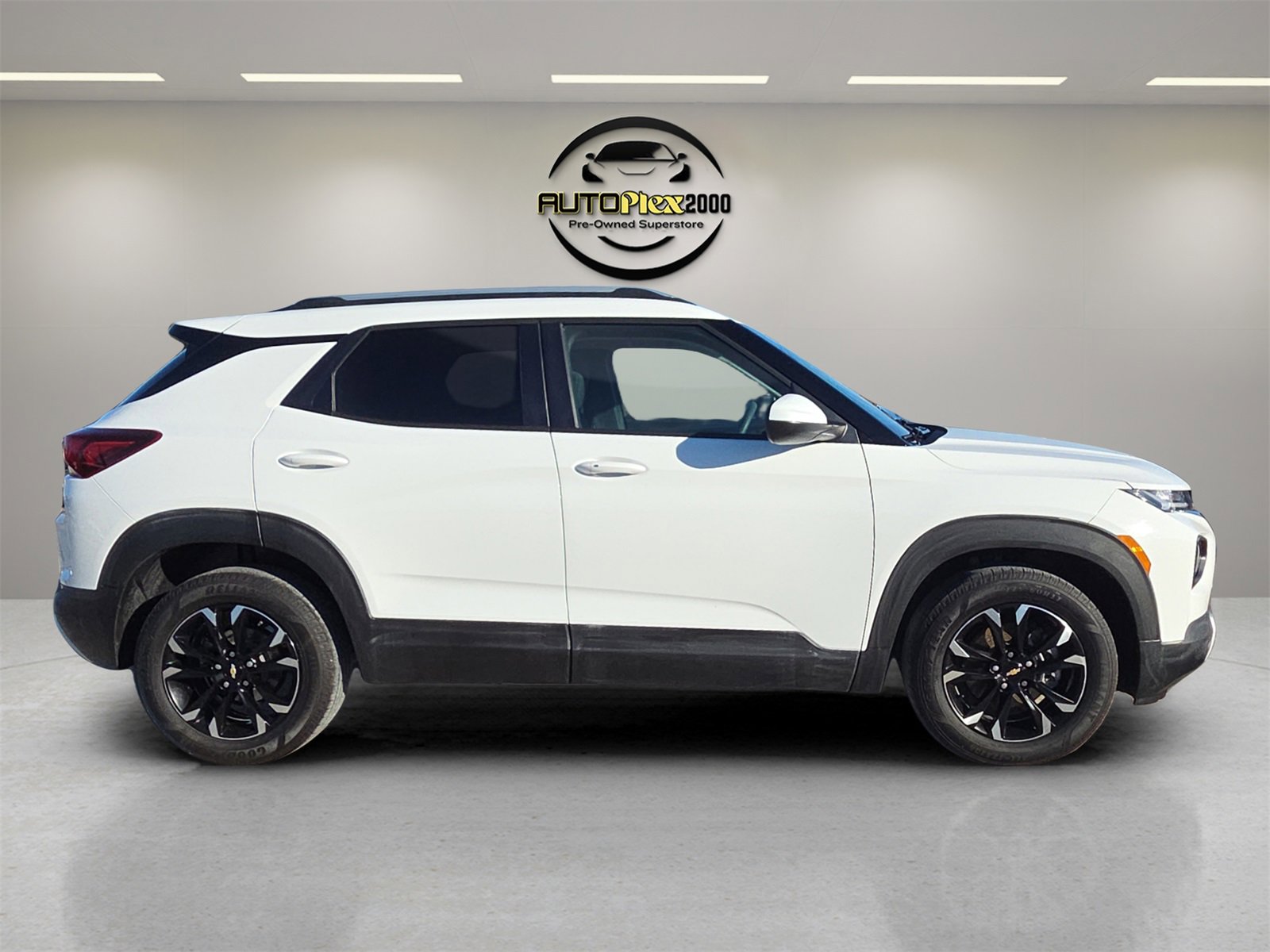 Used 2022 Chevrolet TrailBlazer LT w/ Convenience Package image 8