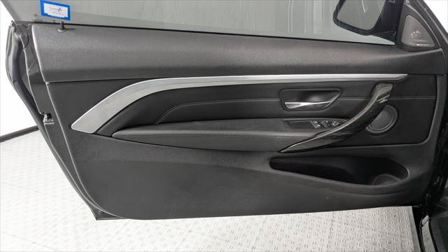 Used 2019 BMW 430i Coupe w/ M Sport Package RWD image 13