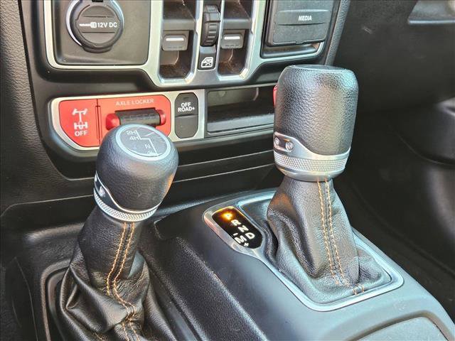 Used 2020 Jeep Gladiator Mojave w/ LED Lighting Group image 17