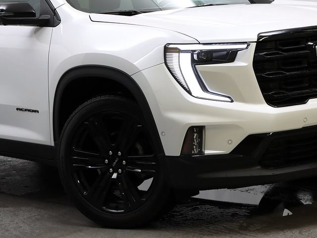 New 2025 GMC Acadia Elevation w/ Super Cruise Package FWD image 3