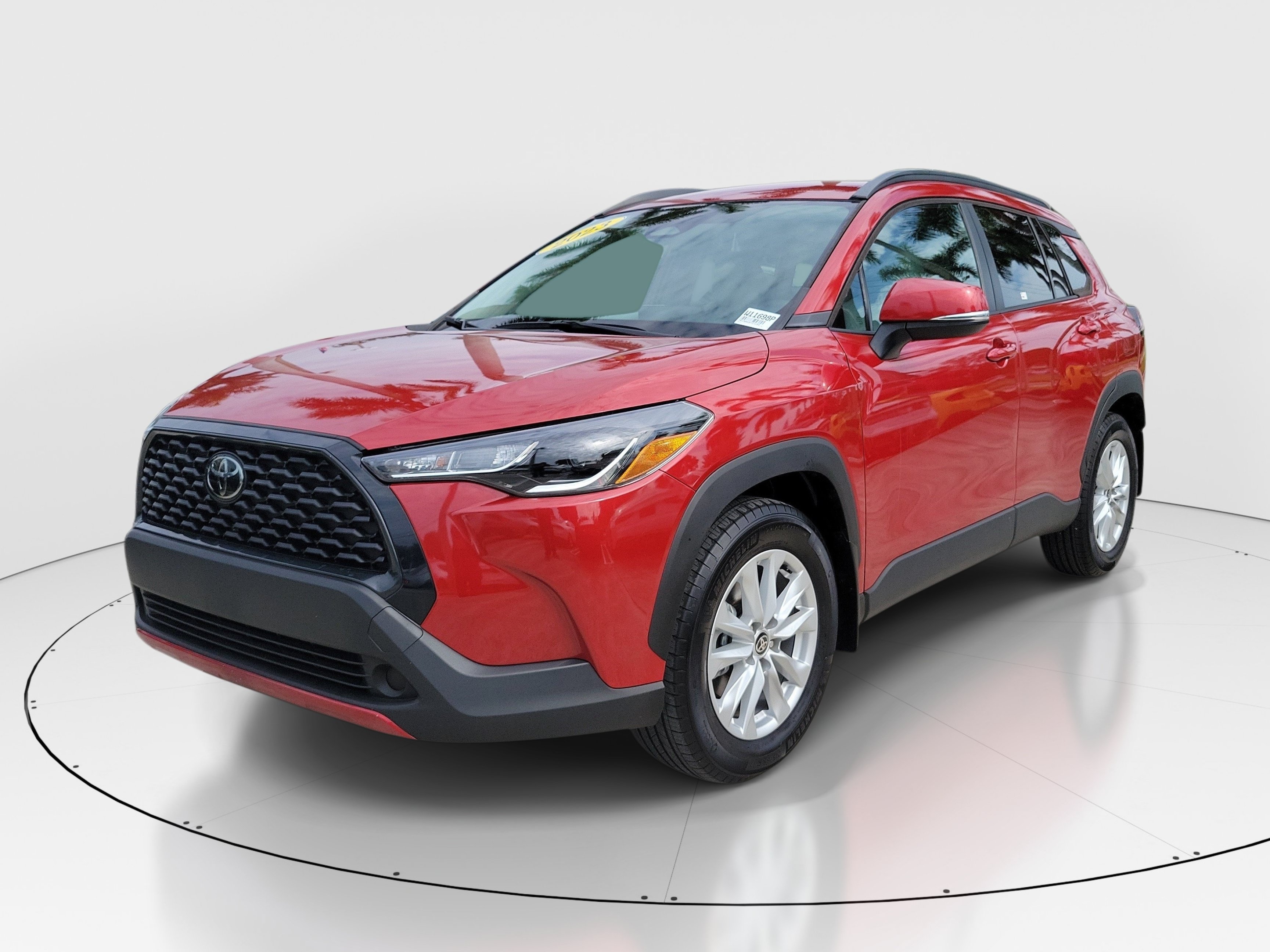 Certified 2023 Toyota Corolla Cross LE FWD image 3