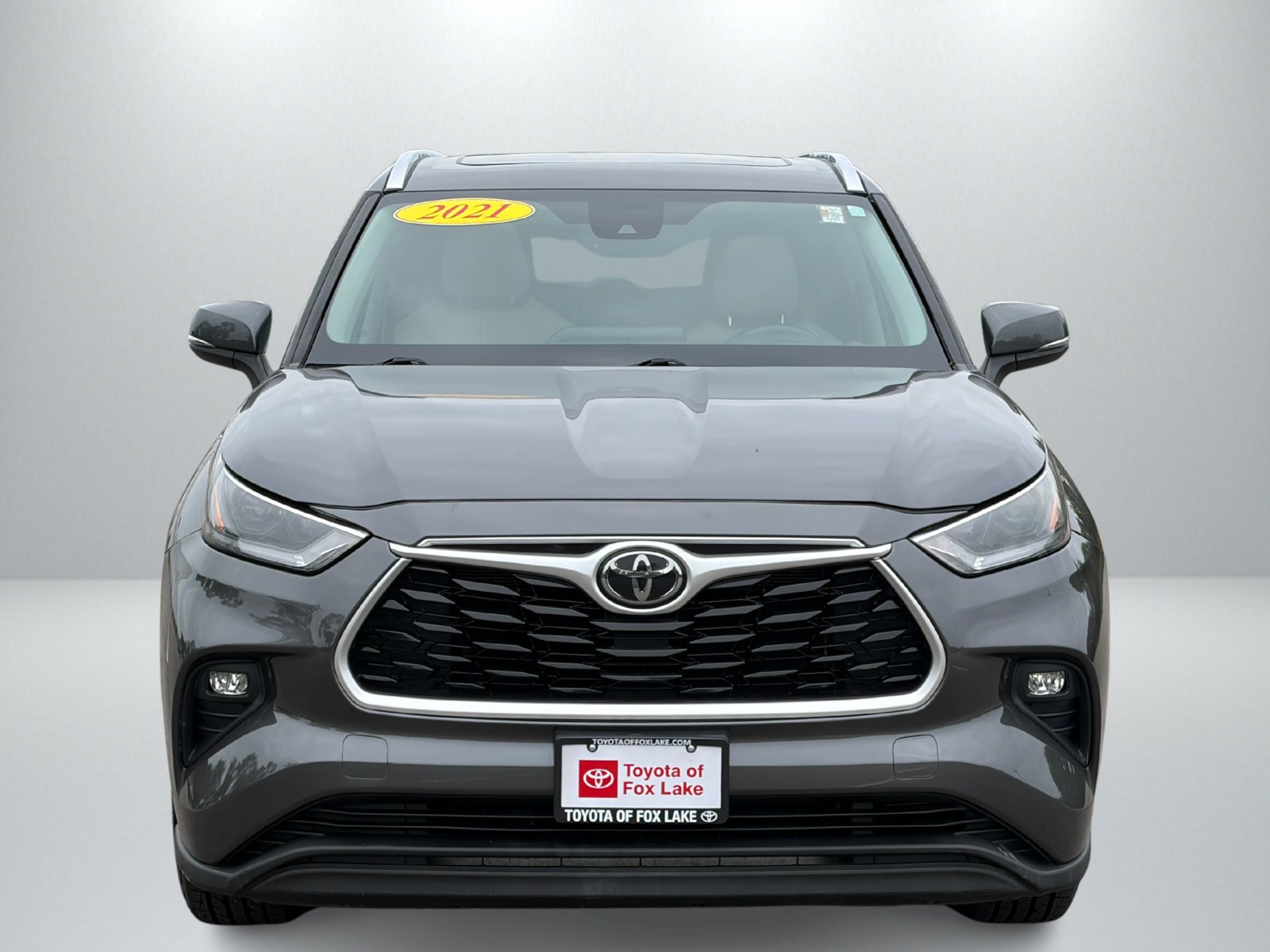 Used 2021 Toyota Highlander XLE AWD/4WD image 8