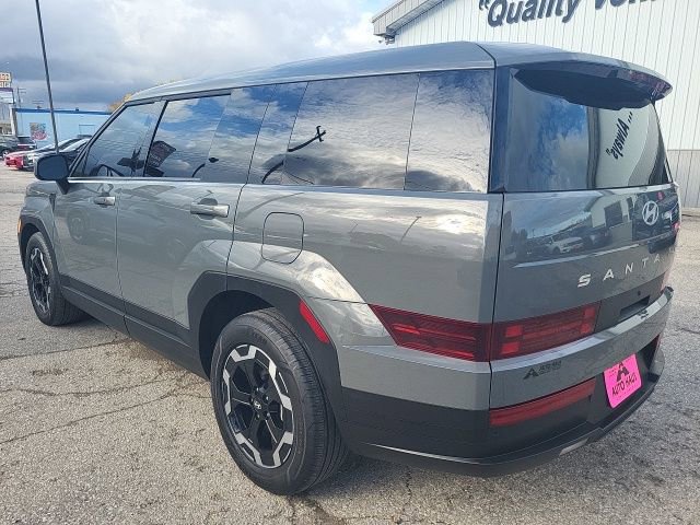 Used 2024 Hyundai Santa Fe SE image 8