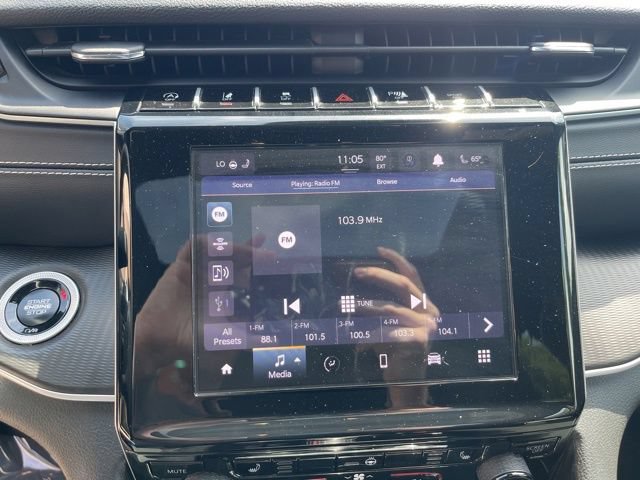 Used 2025 Jeep Grand Cherokee L Altitude AWD/4WD image 22