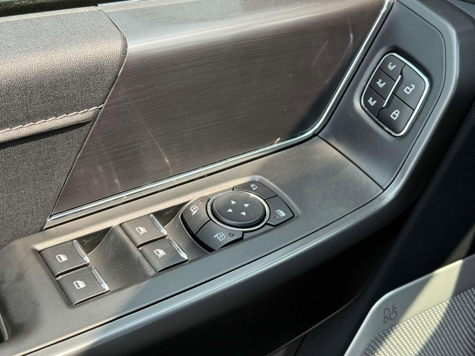 New 2025 Ford F150 Lariat w/ Equipment Group 502A High image 18