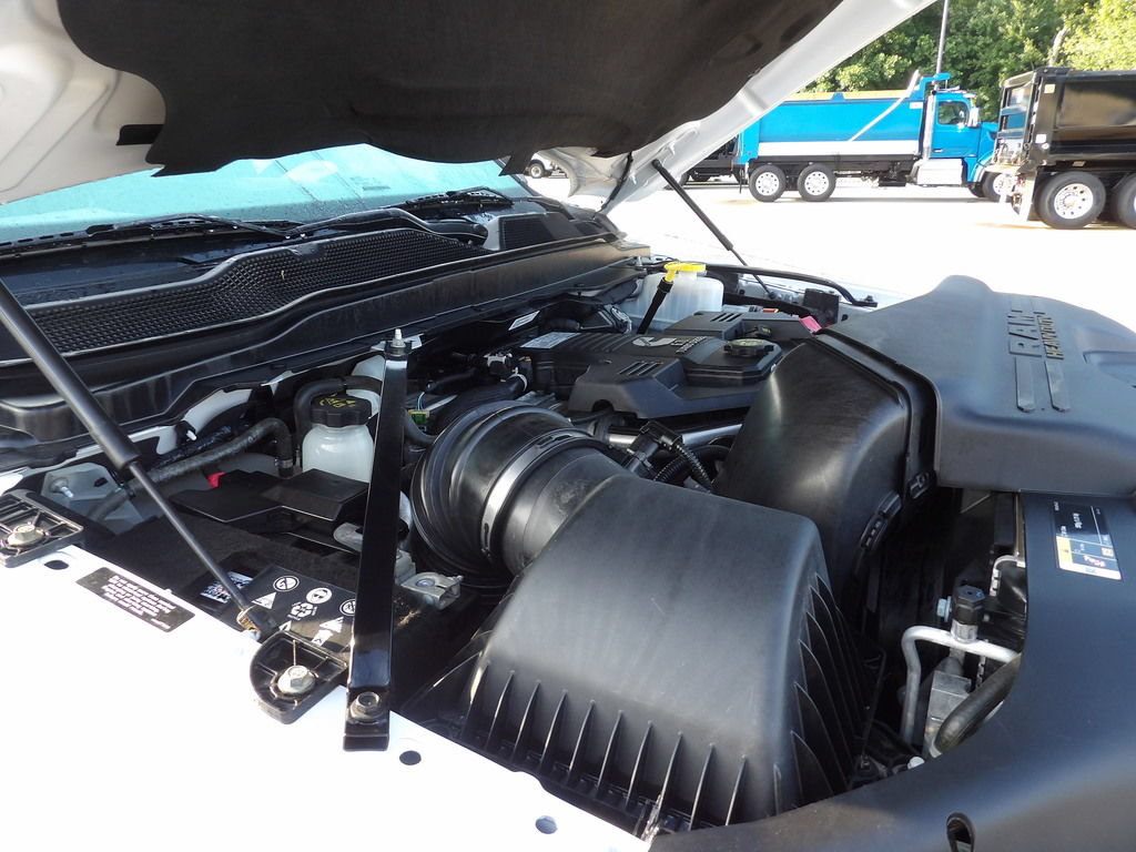 Used 2022 RAM 5500 Tradesman AWD/4WD image 55