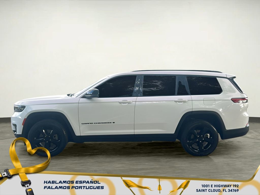 Used 2023 Jeep Grand Cherokee L Laredo image 3