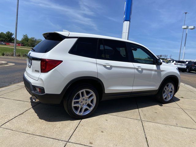 Used 2025 Honda Passport EX-L image 3