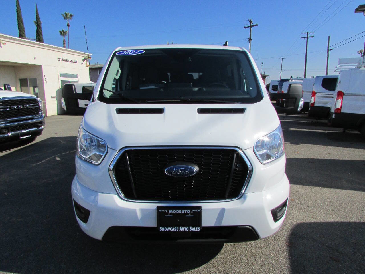 Used 2022 Ford Transit 350 XLT image 3