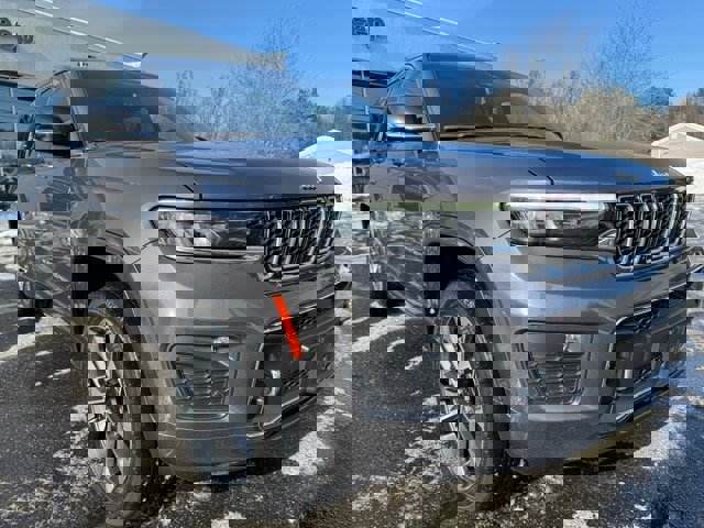 Used 2021 Jeep Grand Cherokee L Overland w/ Luxury Tech Group IV image 11