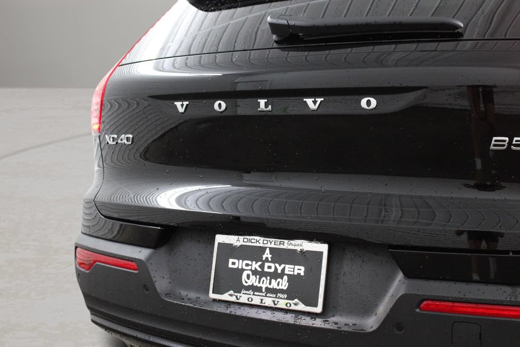 New 2026 Volvo XC40 B5 Plus w/ Climate Package AWD/4WD image 33