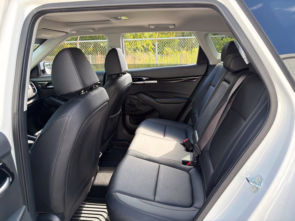 Used 2025 Kia Seltos EX w/ EX Sunroof Package AWD/4WD image 19