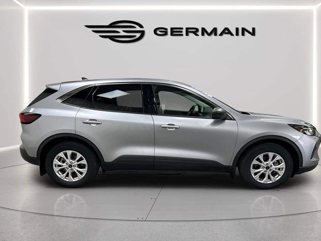 Certified 2024 Ford Escape Active w/ Cold Weather Package FWD image 9