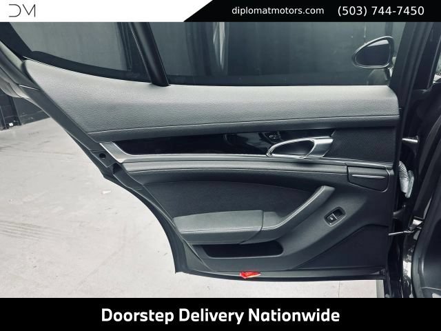 Used 2014 Porsche Panamera 4 AWD/4WD image 25
