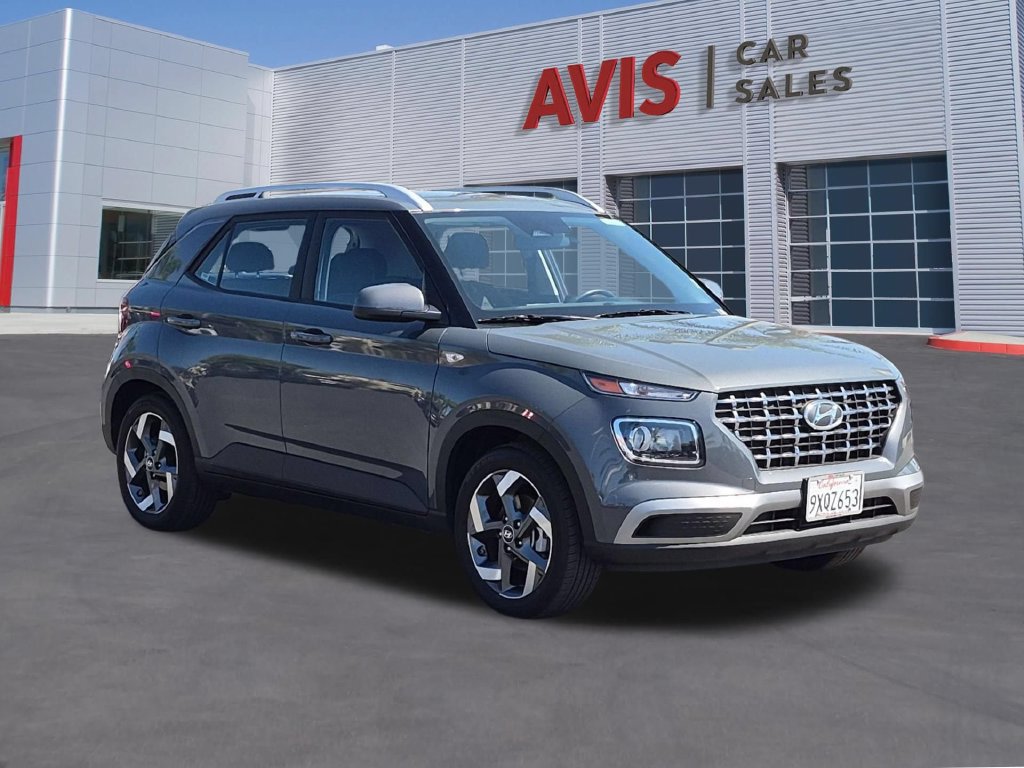 Used 2026 Hyundai Venue SEL FWD image 3