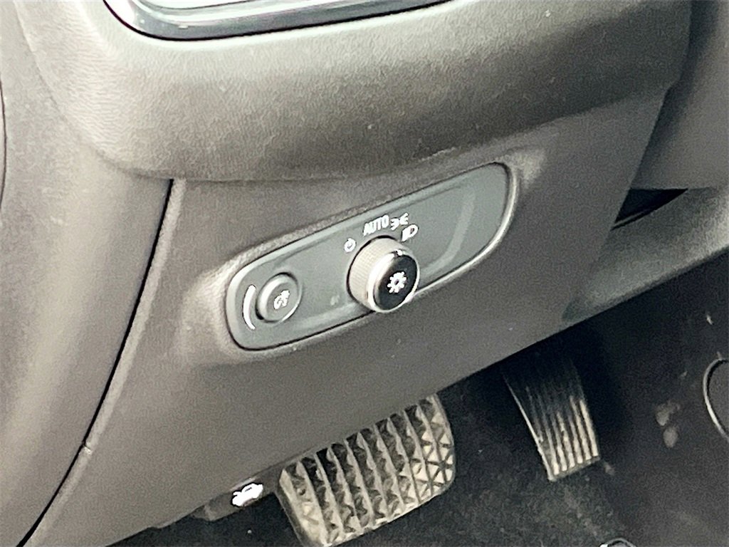 Used 2024 Chevrolet Equinox RS image 10