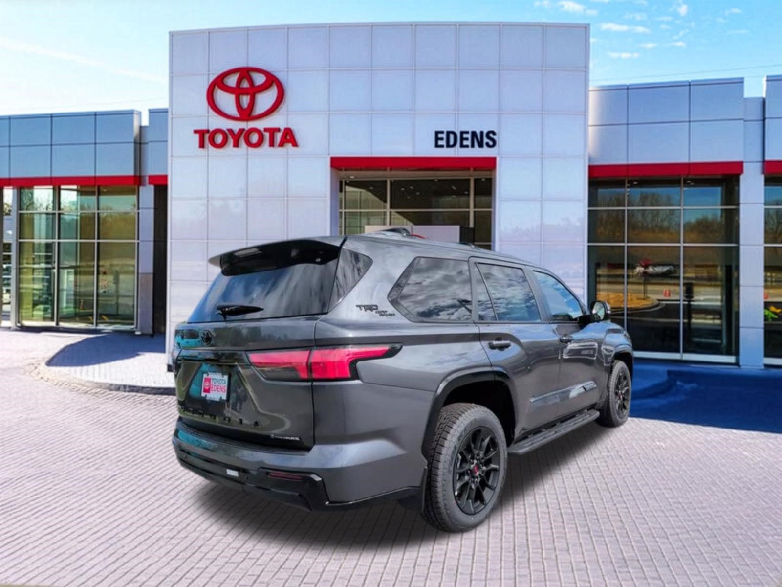 New 2026 Toyota Sequoia Platinum w/ TRD Off-Road Package AWD/4WD image 3