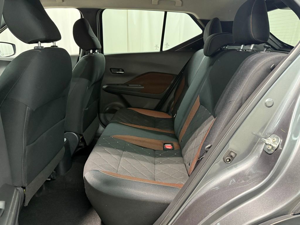 Used 2019 Nissan Kicks SR image 21