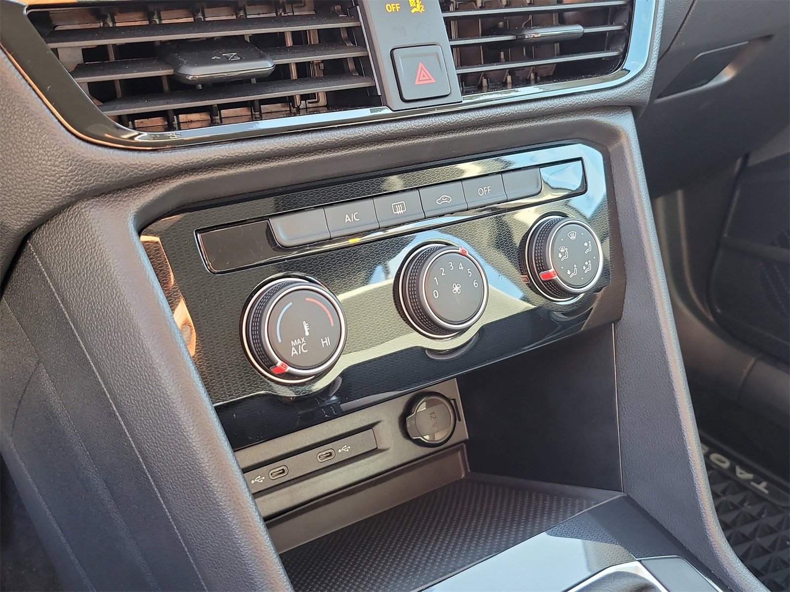 Used 2025 Volkswagen Taos S image 23