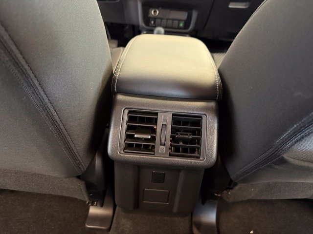 Used 2020 Mitsubishi Outlander ES FWD image 25