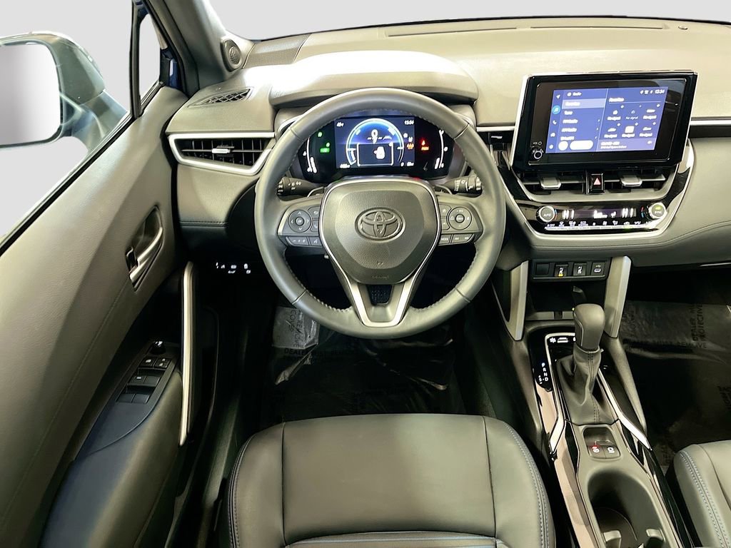 Used 2025 Toyota Corolla Cross AWD Hybrid w/ Convenience Package image 23