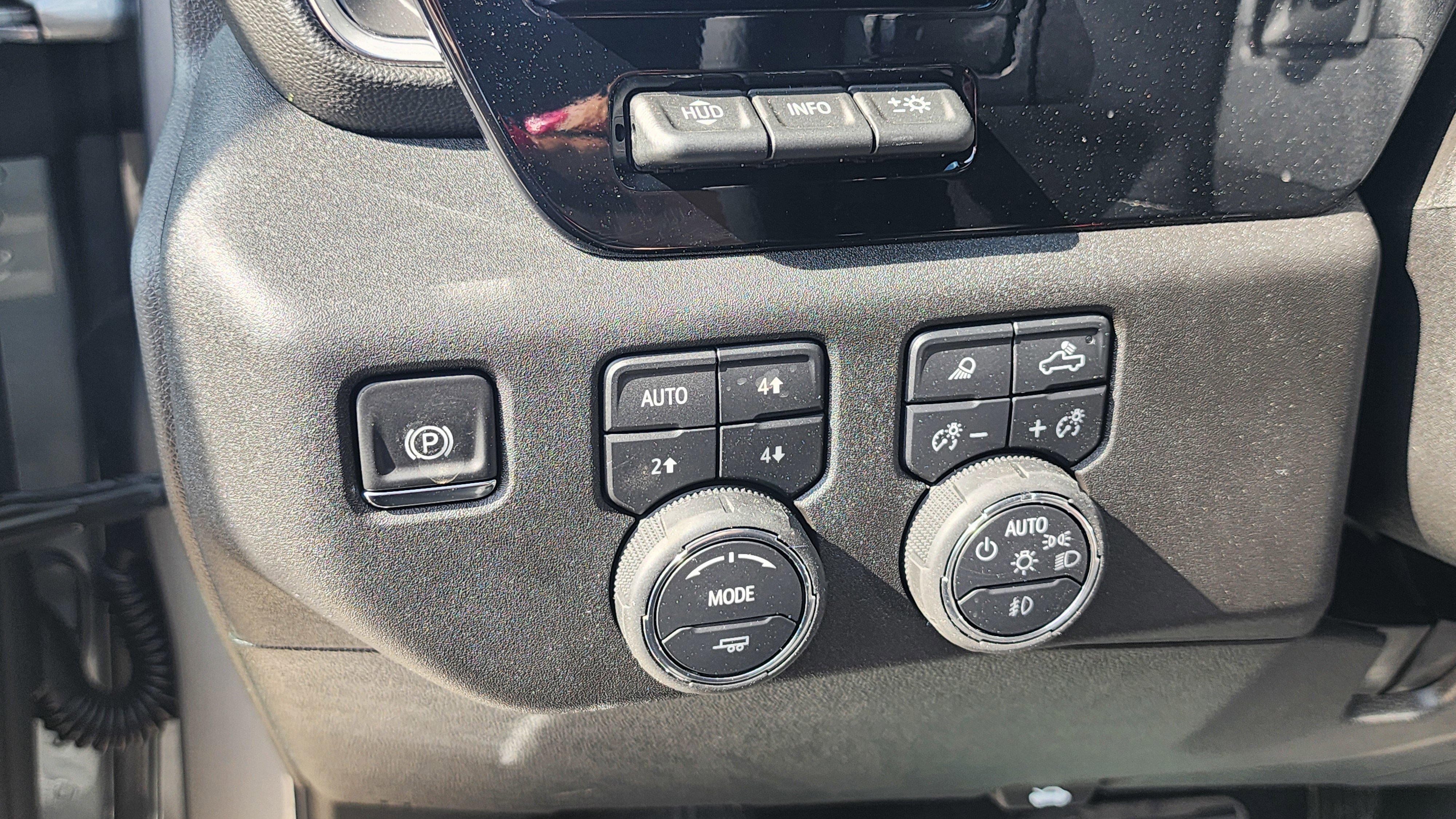 New 2025 Chevrolet Silverado 2500 LTZ w/ LTZ Premium Package image 13