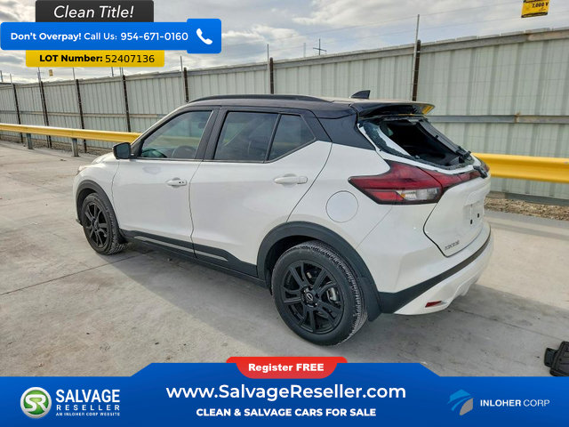 Used 2024 Nissan Kicks SR w/ SR Premium Package FWD image 3