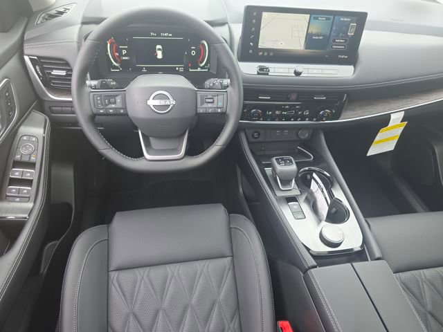 New 2026 Nissan Rogue Platinum w/ Platinum Premium Package image 3