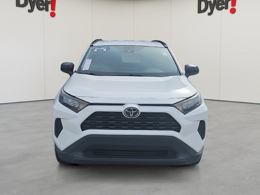 Used 2021 Toyota RAV4 LE FWD image 8