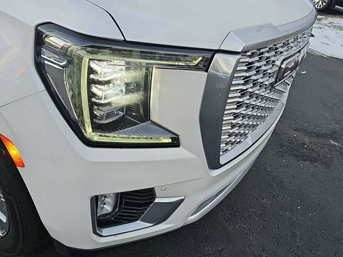Used 2022 GMC Yukon Denali image 39