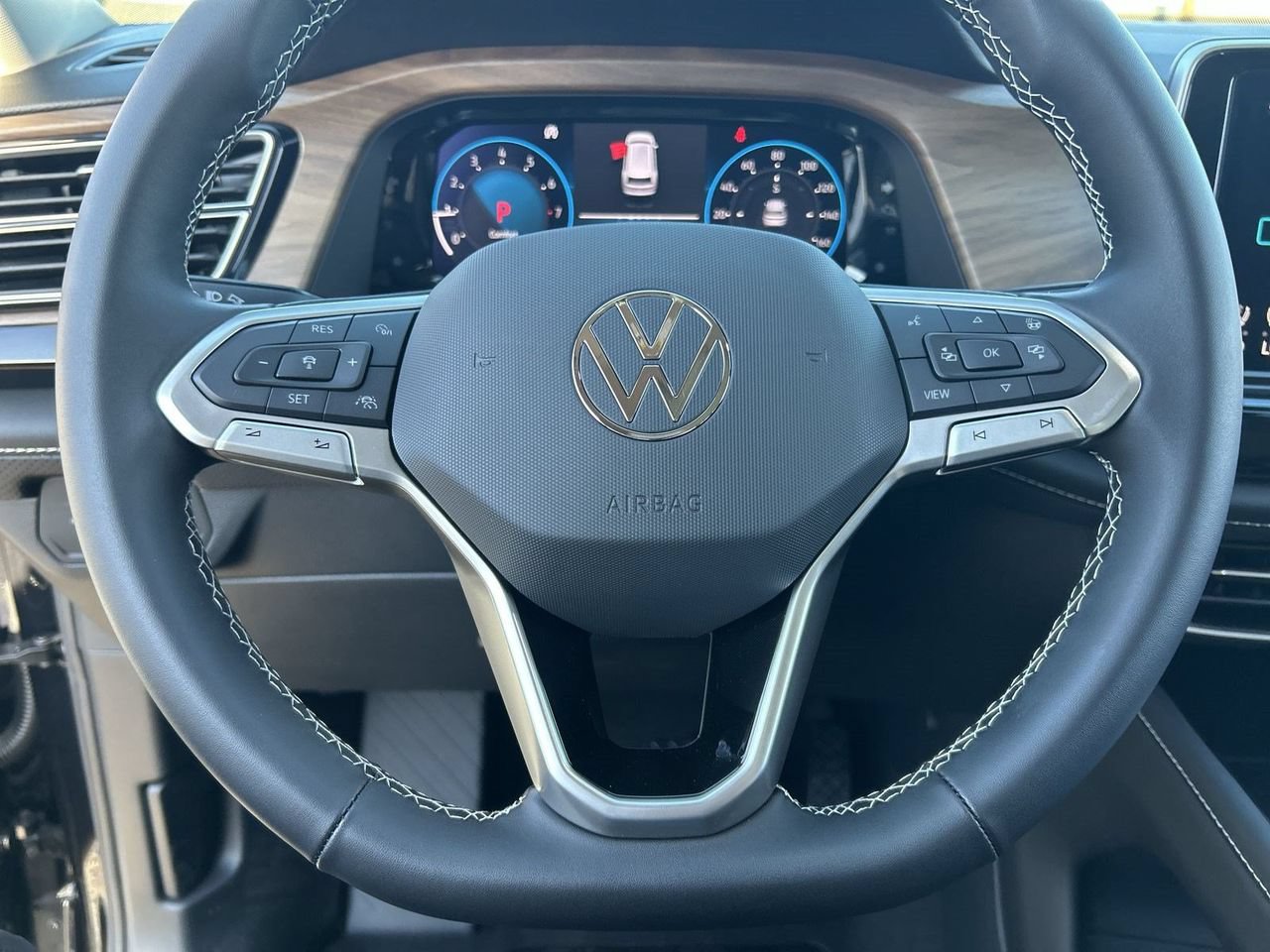 New 2026 Volkswagen Atlas SE FWD image 19