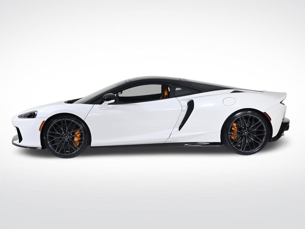 New 2026 McLaren GTS RWD image 2